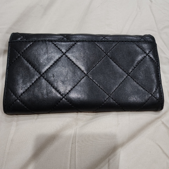 EUC Micheal Kors Wallet - Picture 7 of 7